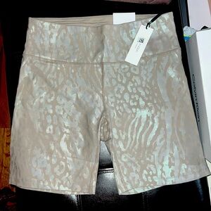 Calvin Klein Performance Foil Print High Waist 7" Biker Shorts - Size L